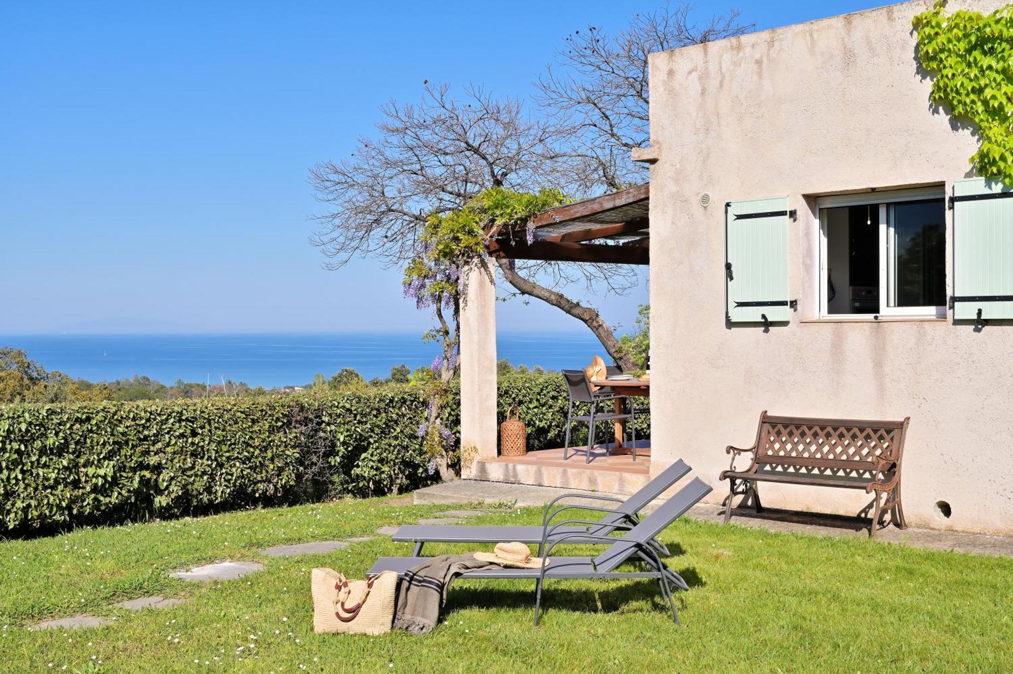 Villa vue mer dans nature protégée, plage à 1,5 km Cervione Extérieur photo